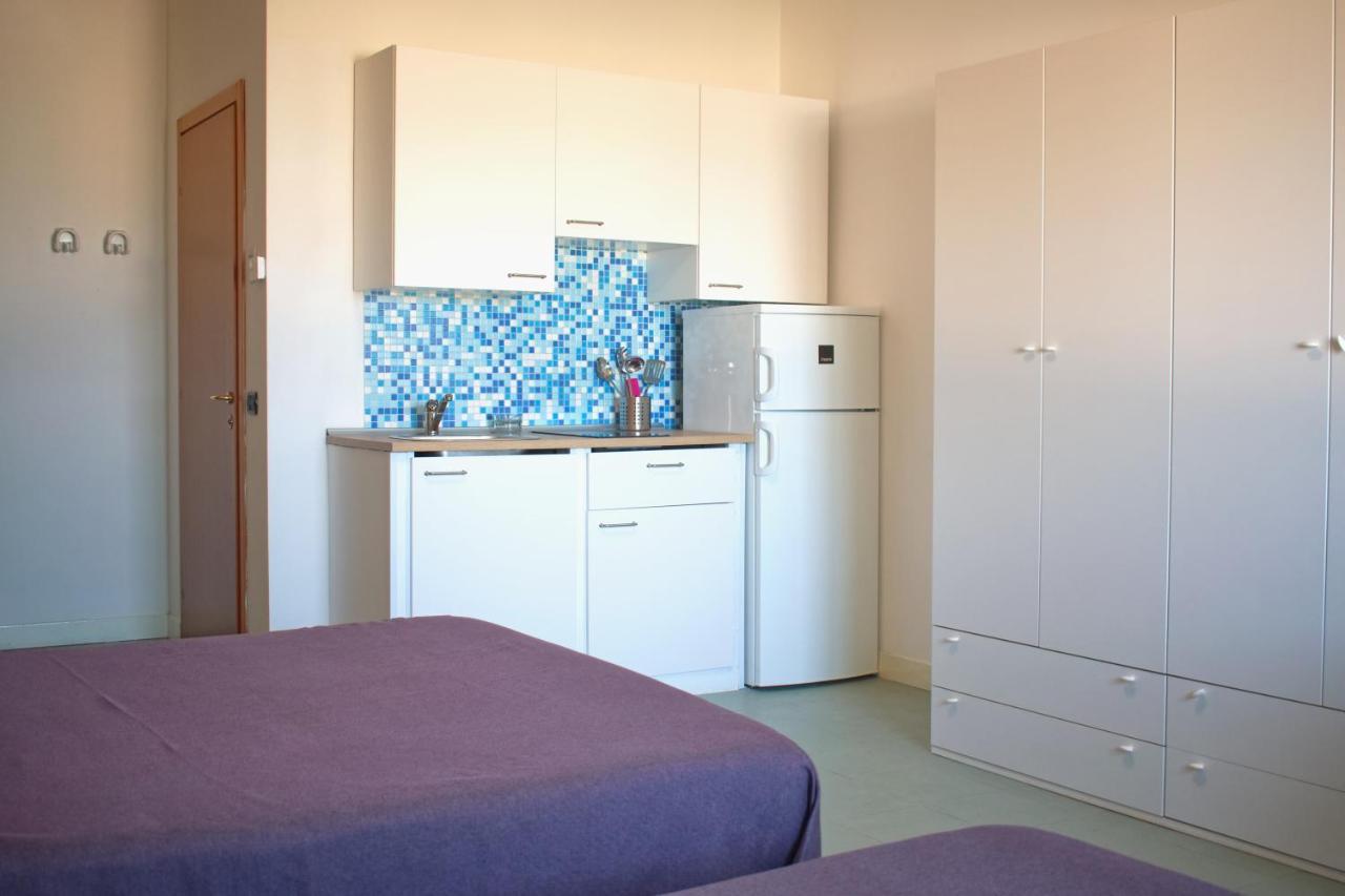 Sun Beach Residence Rimini Room photo