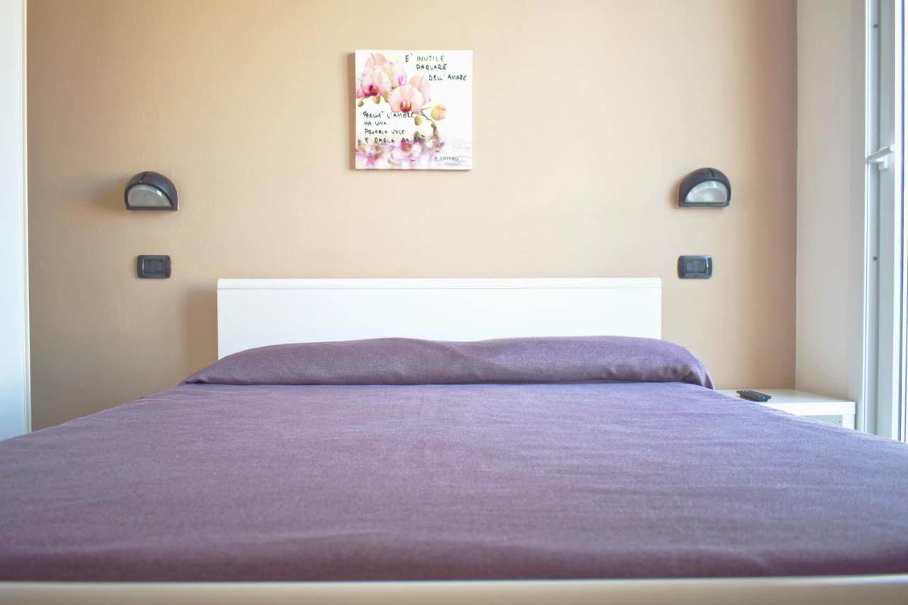 Sun Beach Residence Rimini Room photo
